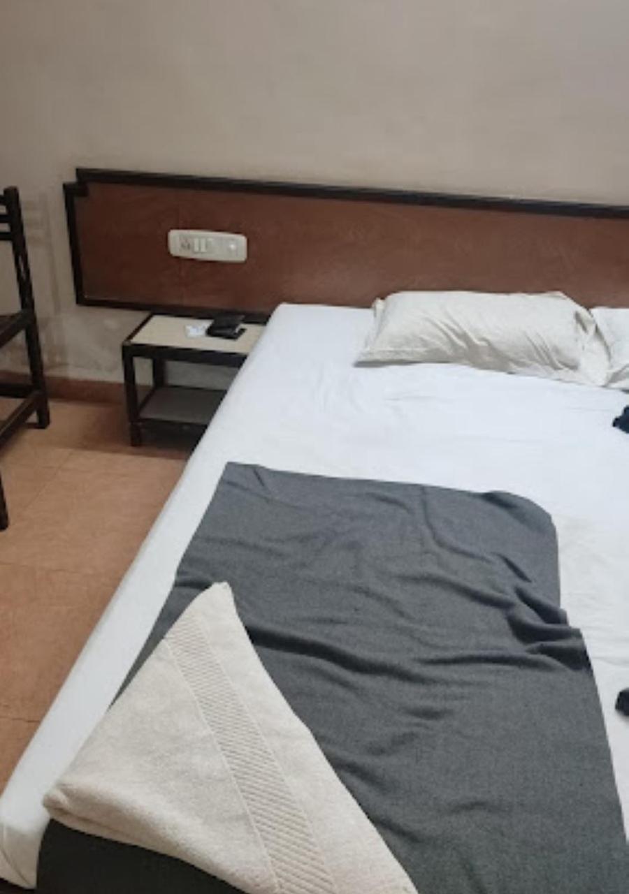 Hotel Durvankur Ganpatipule Dış mekan fotoğraf