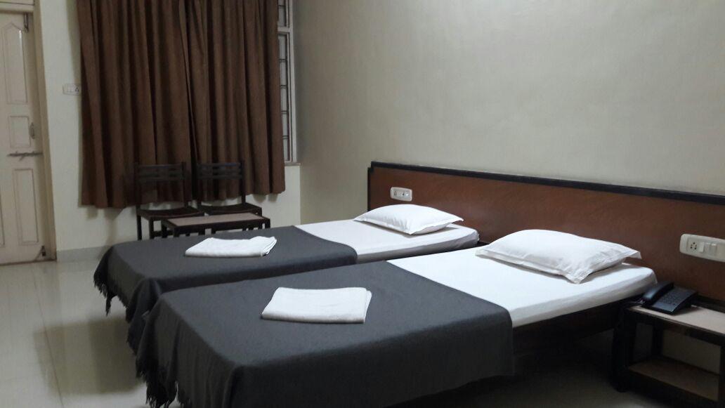 Hotel Durvankur Ganpatipule Dış mekan fotoğraf