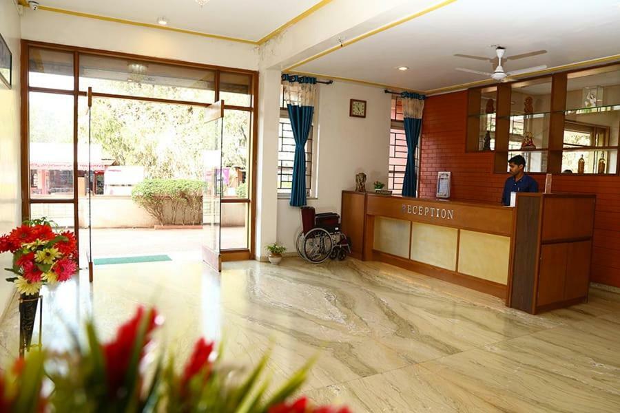 Hotel Durvankur Ganpatipule Dış mekan fotoğraf